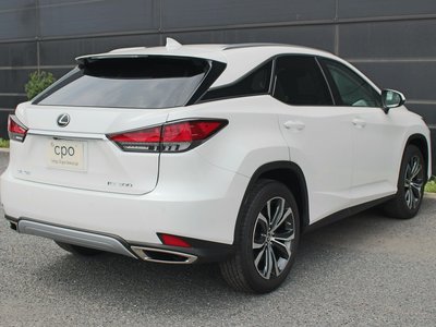 صورة 9 لـ 2021 Lexus RX