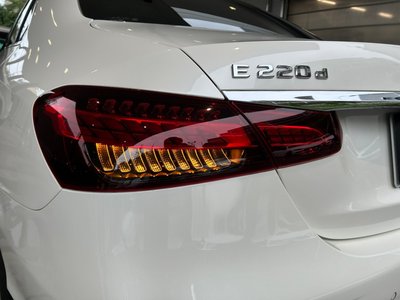 2021 Mercedes-BENZ E-CLASS thumbnail 57