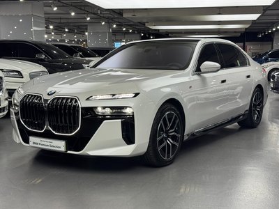 BMW 7 SERIES - 1