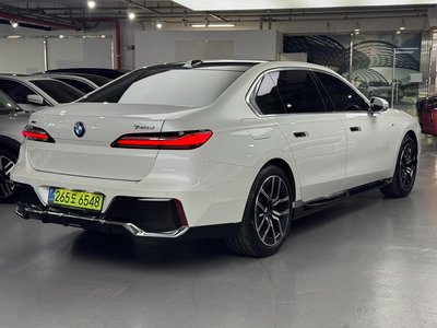 BMW 7 SERIES - 4