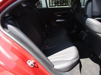 2025 Mercedes-BENZ E-CLASS 缩略图 16