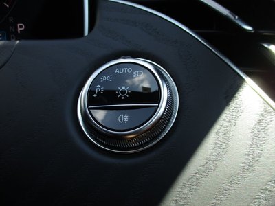 2025 Mercedes-BENZ E-CLASS 缩略图 30