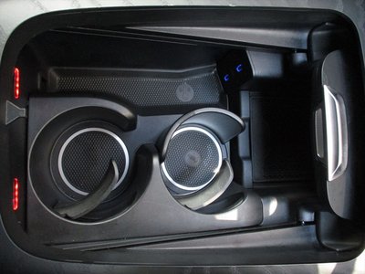 2025 Mercedes-BENZ E-CLASS 缩略图 38