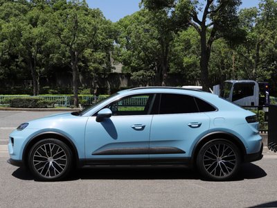 صورة 6 لـ 2025 Porsche MACAN