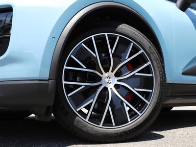 صورة 3 لـ 2025 Porsche MACAN