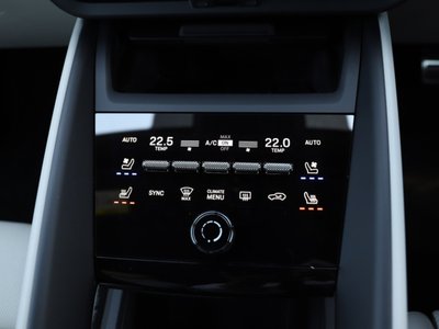صورة مصغرة 16 لـ 2025 Porsche MACAN