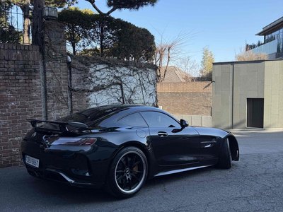 صورة 4 لـ 2021 Mercedes-BENZ GT AMG