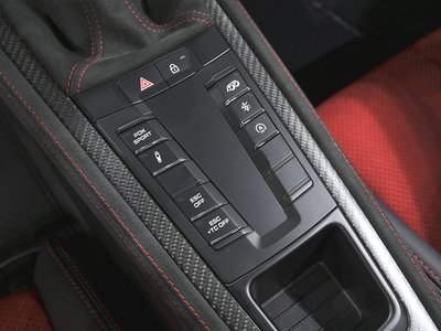2025 Porsche 718 SPYDER 缩略图 25