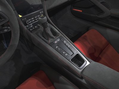 2025 Porsche 718 SPYDER 缩略图 12