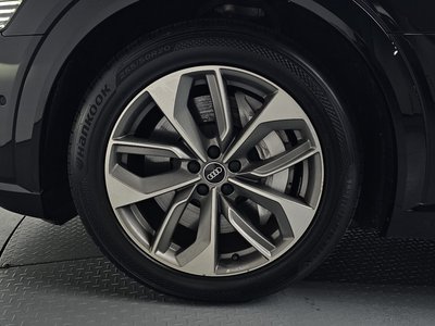 AUDI E-TRON - 6