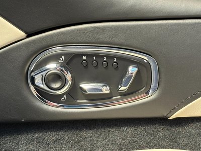 2017 Aston Martin DB11 照片 41