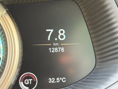 2017 Aston Martin DB11 照片 34