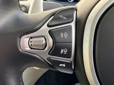 2017 Aston Martin DB11 照片 28