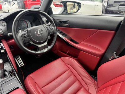 LEXUS IS - 3