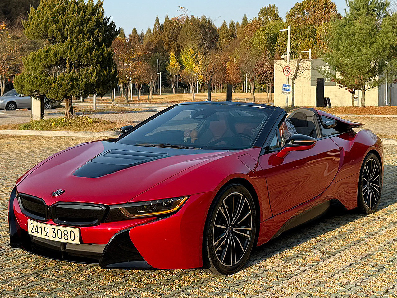 BMW I8 - View 1