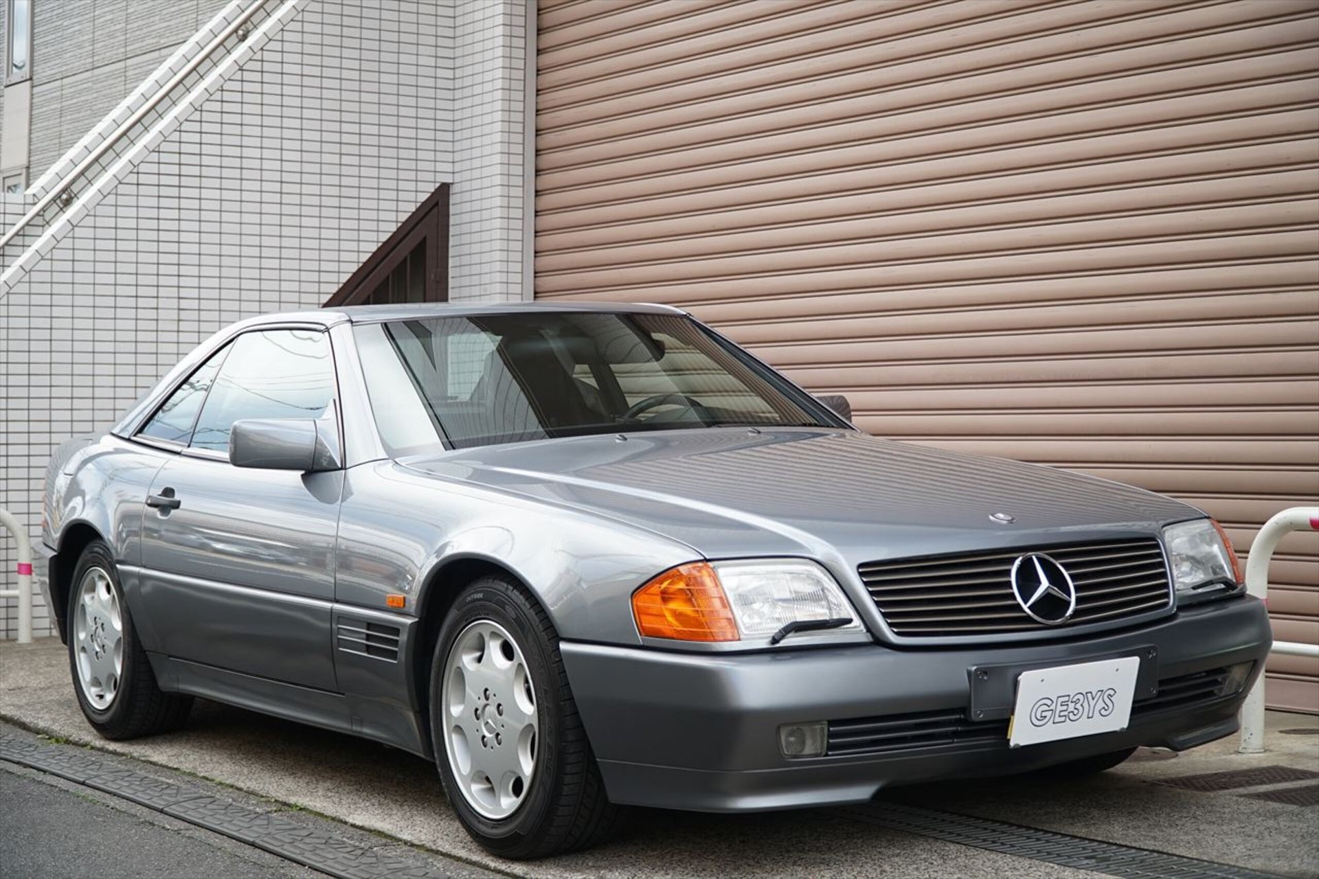 MERCEDES-BENZ SL - View 1