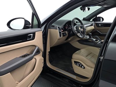 PORSCHE CAYENNE - 10