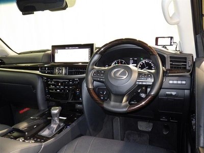 LEXUS LX - 8