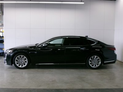صورة 3 لـ 2020 LEXUS LS