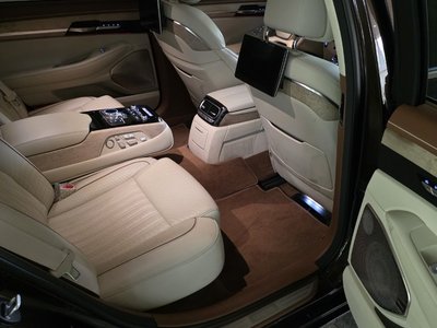 صورة مصغرة 13 لـ 2019 Genesis G90
