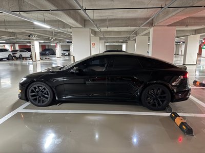 TESLA MODEL S - 9