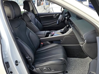GENESIS GV80 - 10