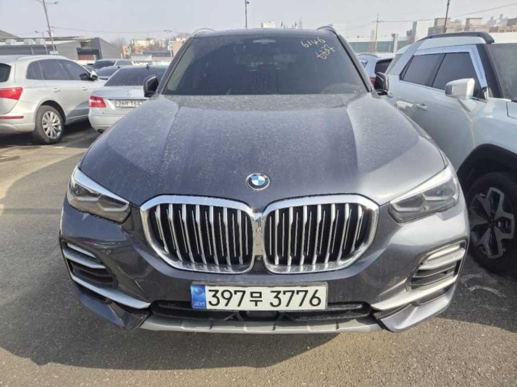 BMW X5 - View 1