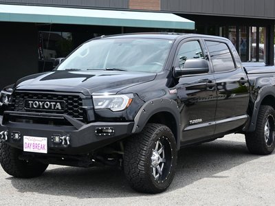 2011 Toyota TUNDRA — фото 4