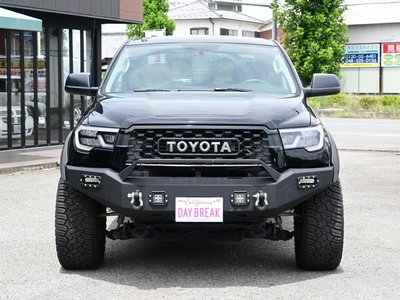 2011 Toyota TUNDRA — фото 2