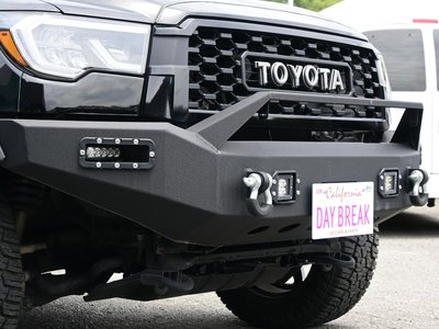 2011 Toyota TUNDRA — фото 8