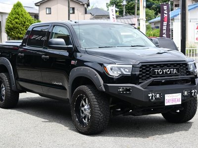 2011 Toyota TUNDRA — фото 3
