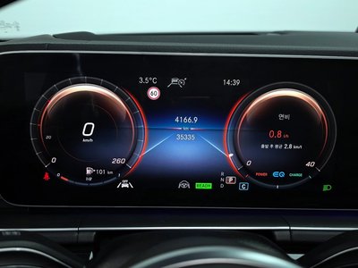 MERCEDES-BENZ GLE - 8