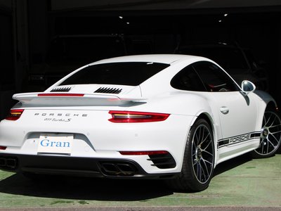 PORSCHE 911 - 4