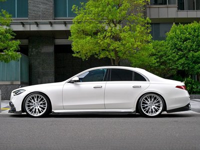 2021 Mercedes-BENZ S-CLASS photo 4