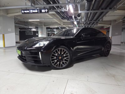 PORSCHE PANAMERA - 2