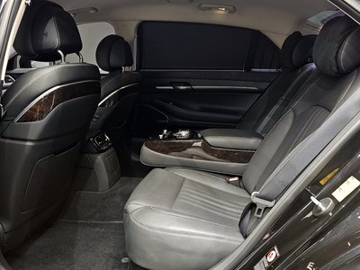 2018 Genesis G90 — миниатюра 12