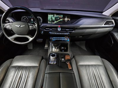 2018 Genesis G90 — фото 5