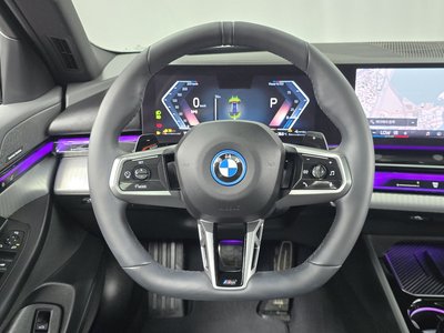 2025 BMW 5 SERIES thumbnail 18