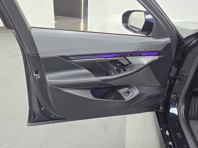 2025 BMW 5 SERIES thumbnail 14