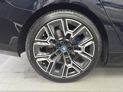 2025 BMW 5 SERIES photo 6