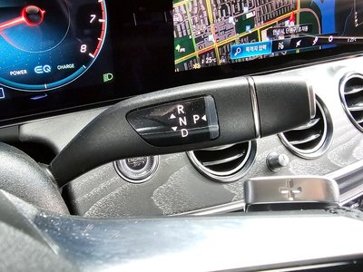 MERCEDES-BENZ E-CLASS - 9