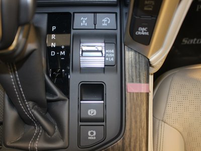 2025 Toyota LAND CRUISER 300 缩略图 35