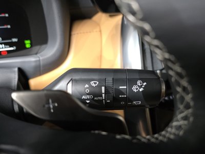 2025 Lexus LX — миниатюра 31