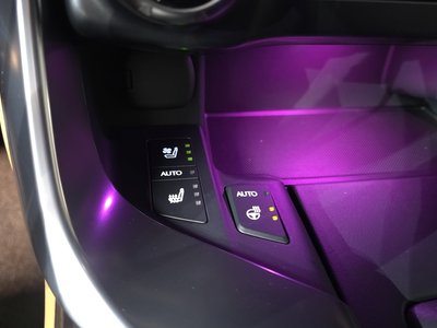2025 Lexus LX — миниатюра 32