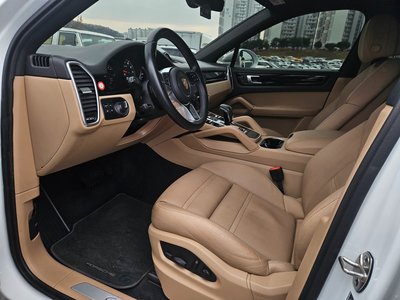 PORSCHE CAYENNE - 9
