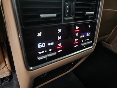 صورة مصغرة 13 لـ 2023 Porsche CAYENNE