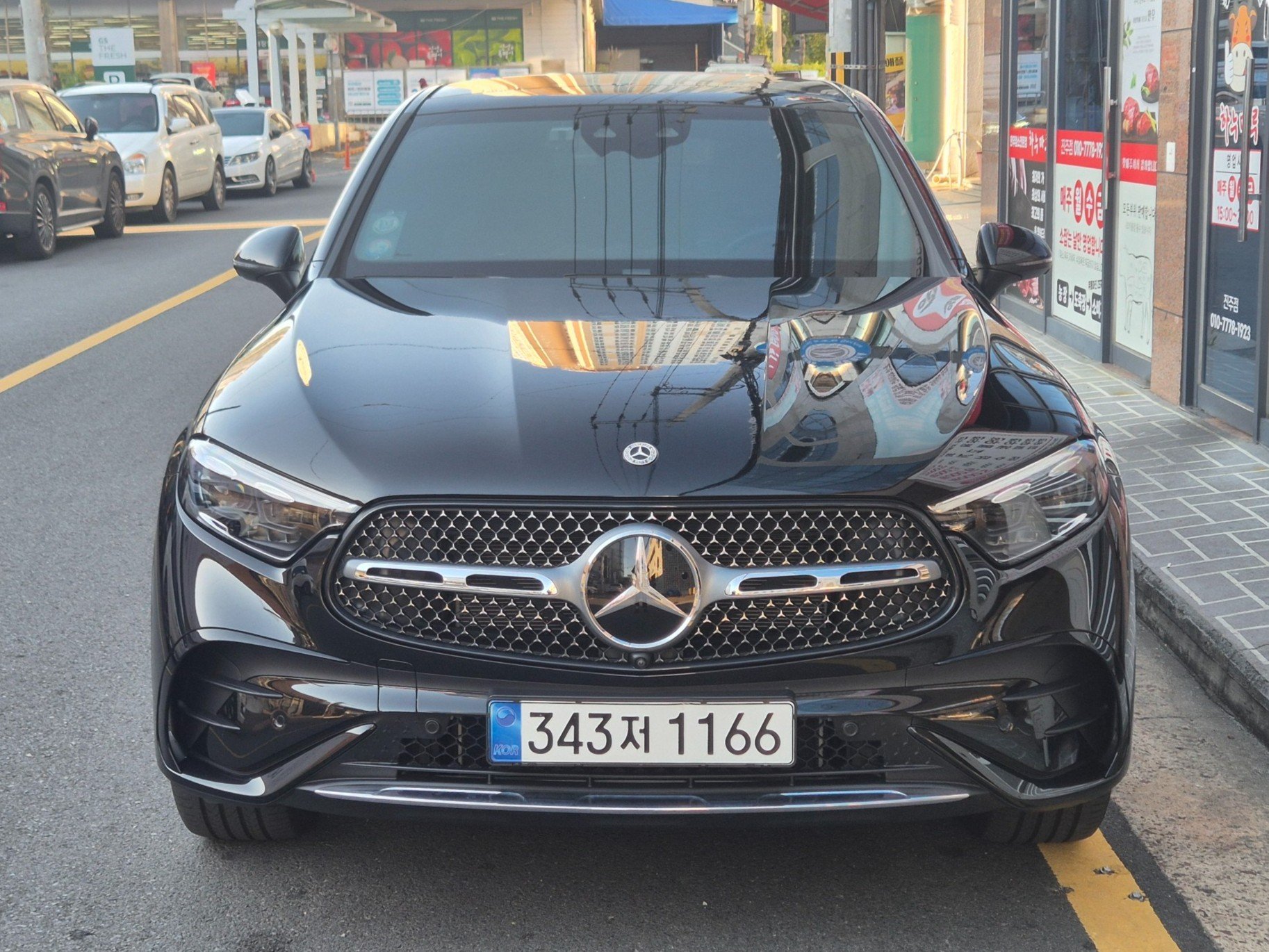 MERCEDES-BENZ GLC - View 1