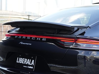 PORSCHE PANAMERA - 10