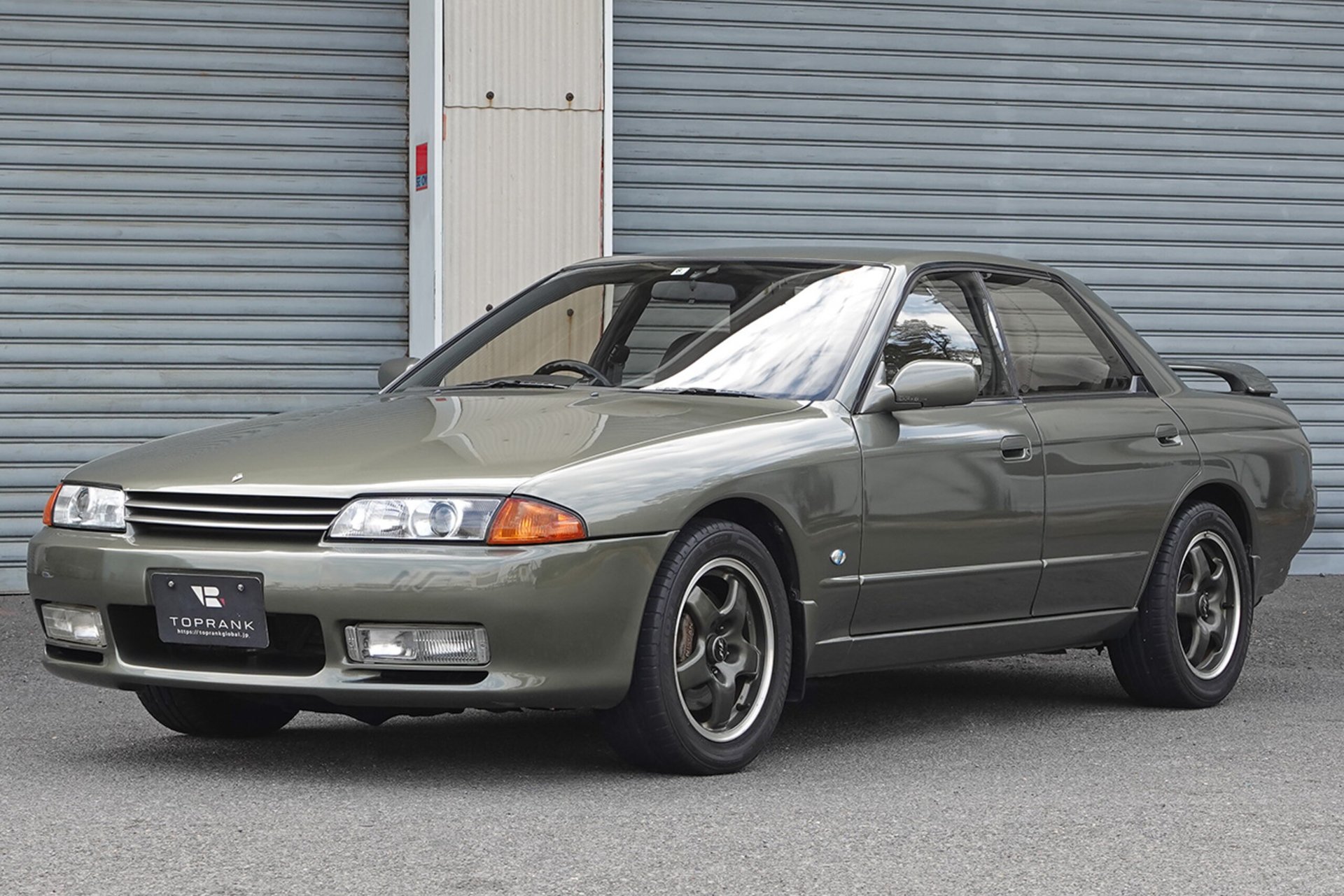 NISSAN SKYLINE COUPE - View 1