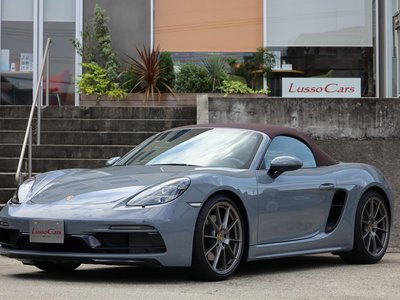 صورة 2 لـ 2025 Porsche 718